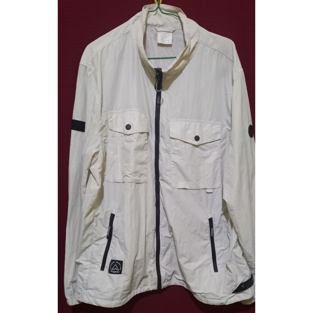 Jaket Running Discovery