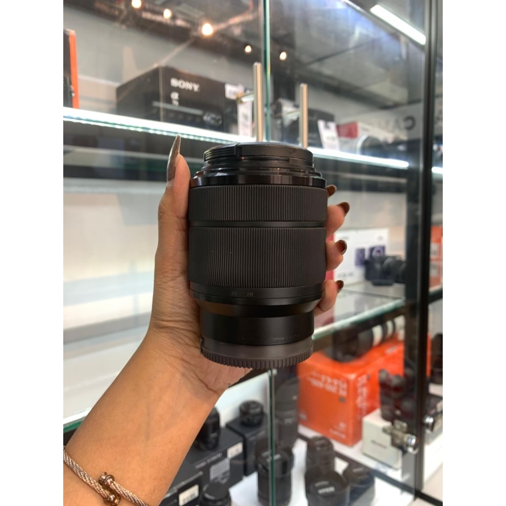 Sony FE 28-70mm