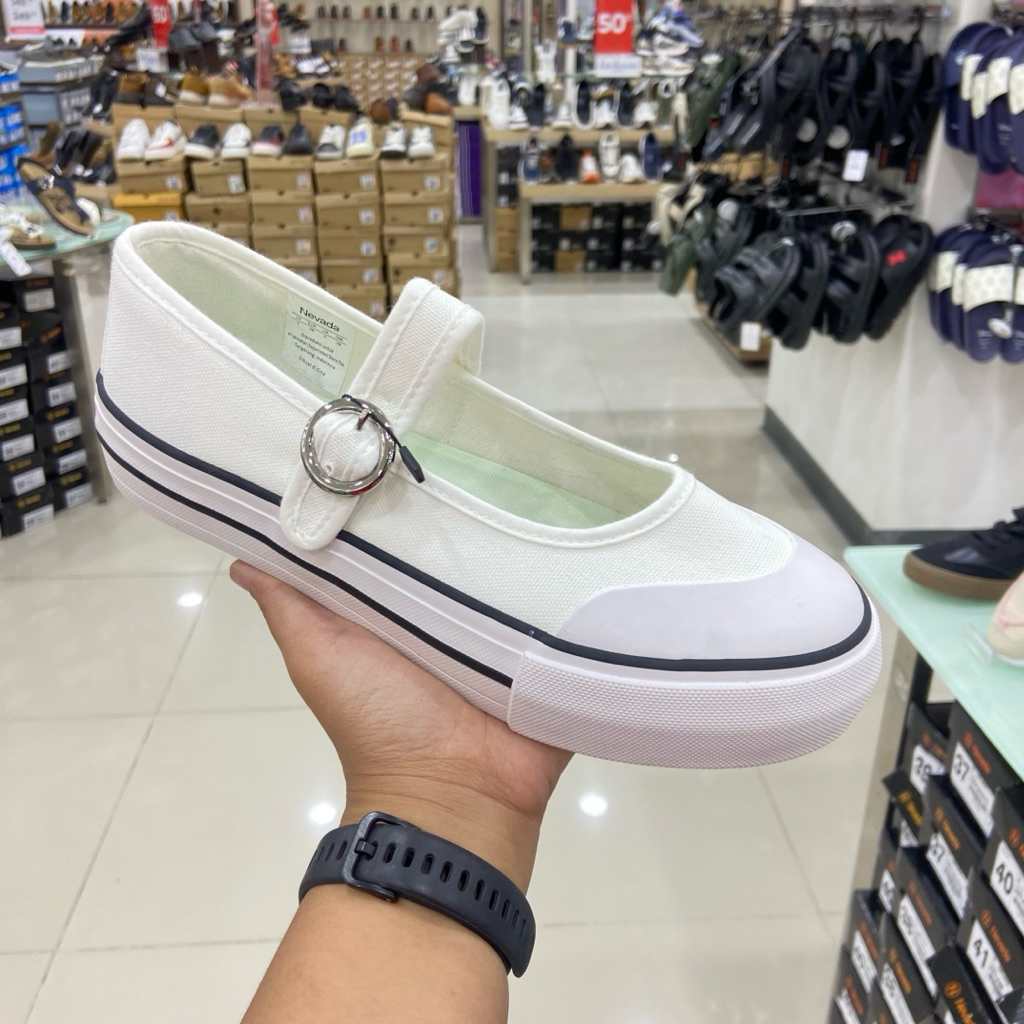 Sepatu Slip On Wanita Nevada KMJP01