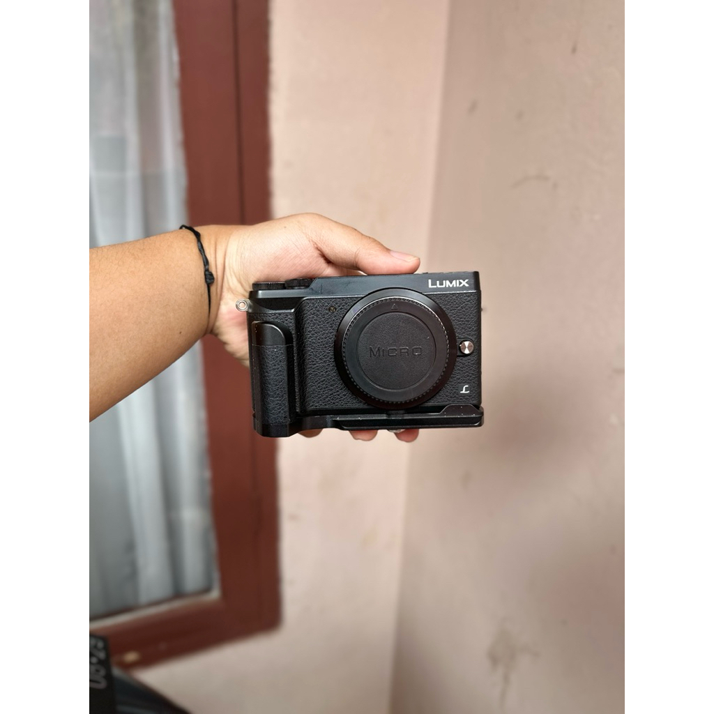 Lumix GX85 body only