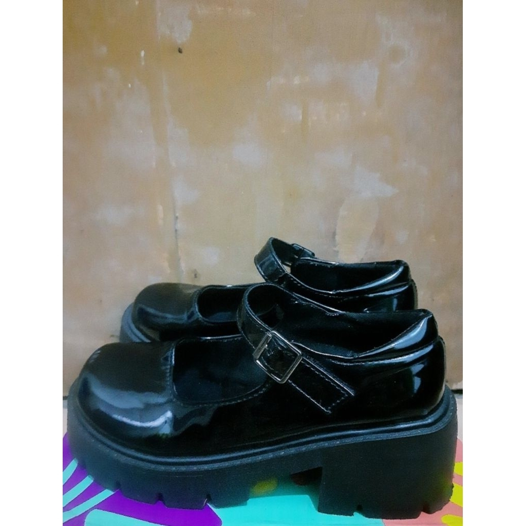 Preloved Sepatu Docmart