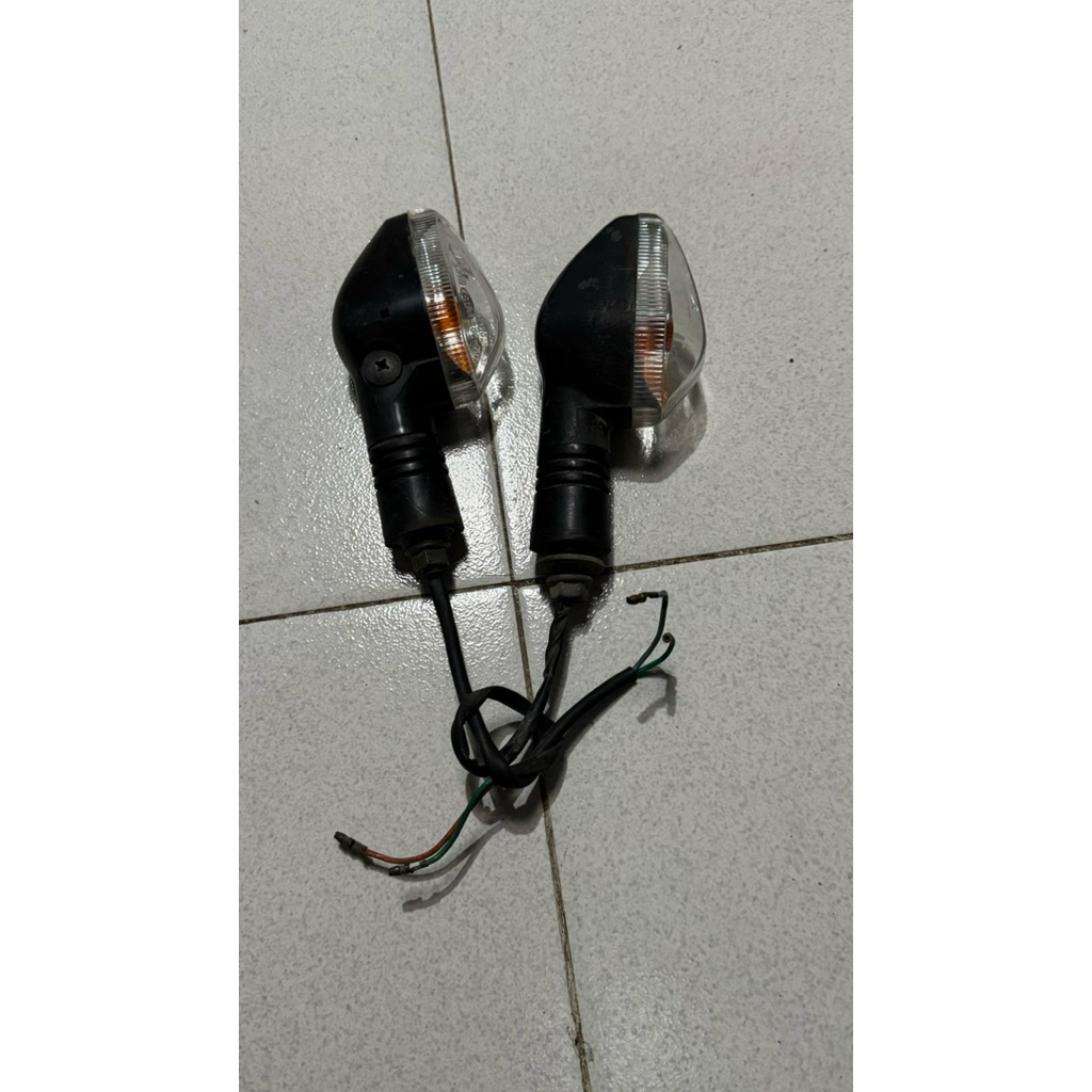 Sein riting verza megapro monoshock cbr150 old original copotan