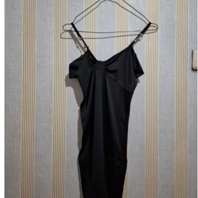 NET* MINI DRESS WANITA TANPA LENGAN HITAM POLOS