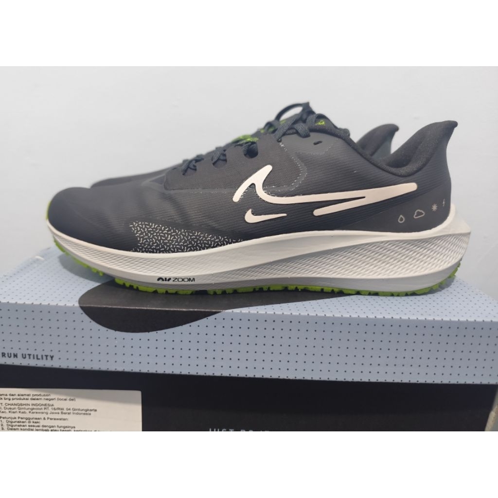 Sepatu Running Nike Air Zoom Pegasus 39 Shield