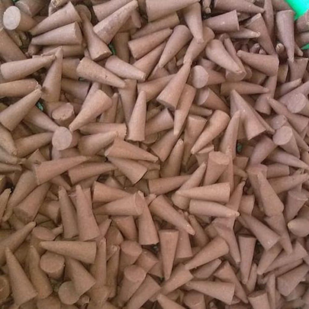 Dupa Kerucut Cendana