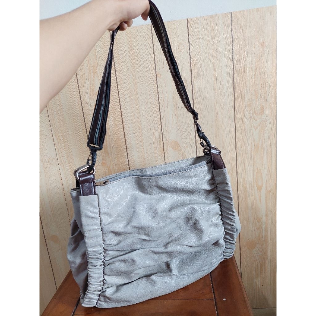 Tas Sling Bag Yongki Komaladi