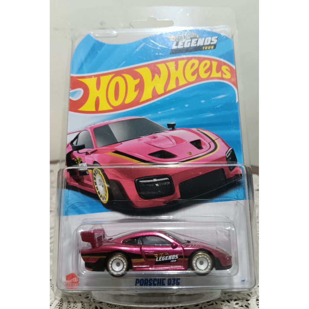 Hot Wheels Porsche 935 Legend Tour free Protector
