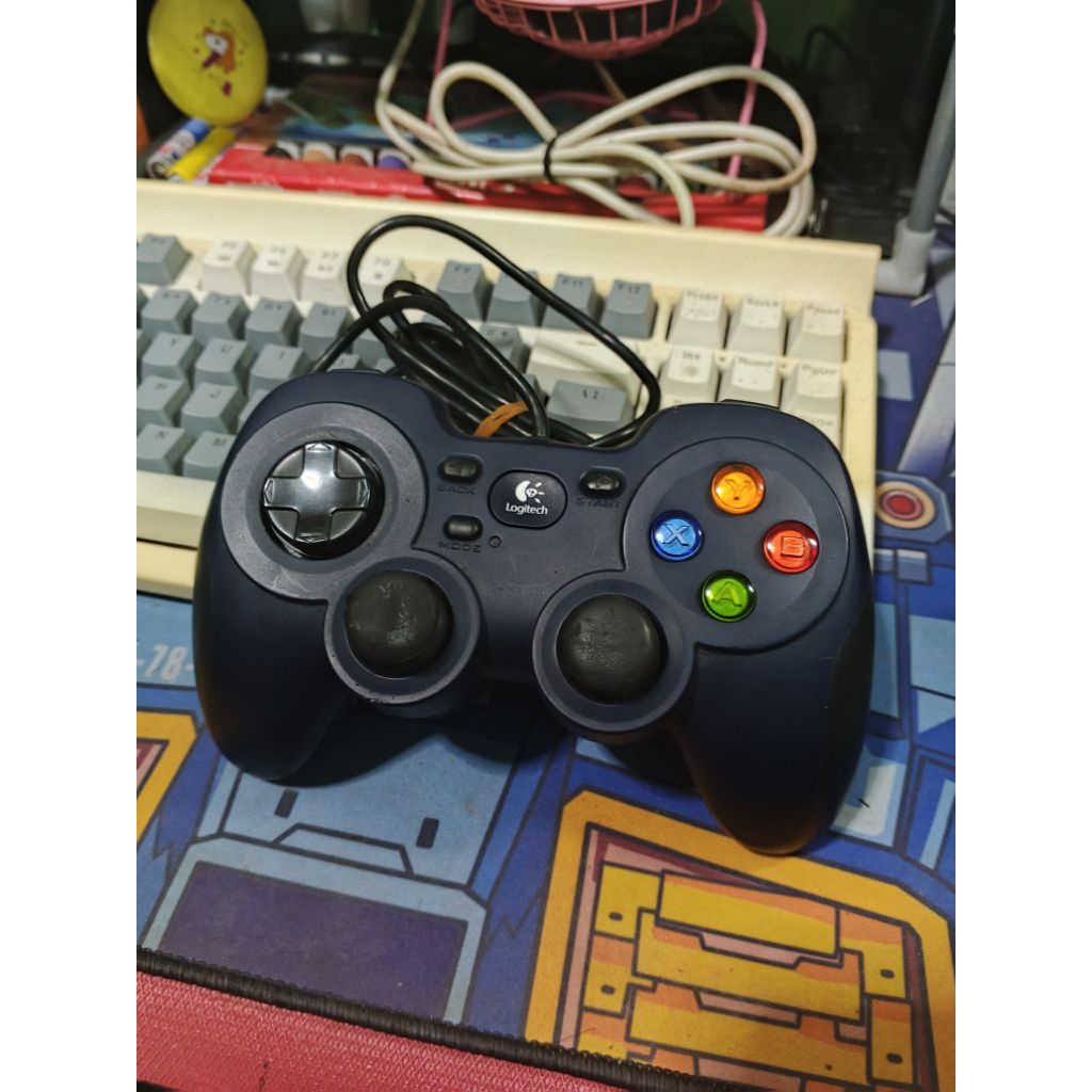 Gamepad Logitech F310 bekas
