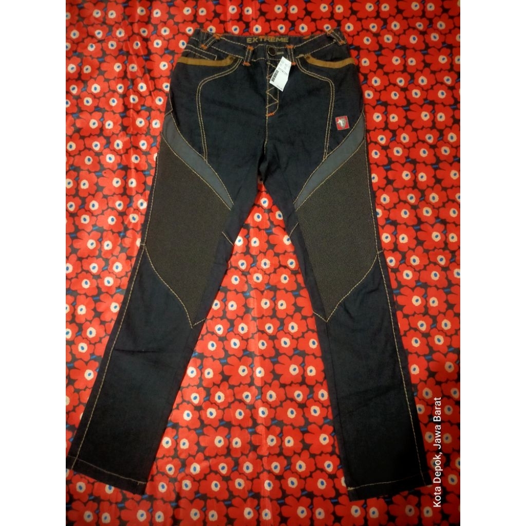 Celana Outdoor Black yak