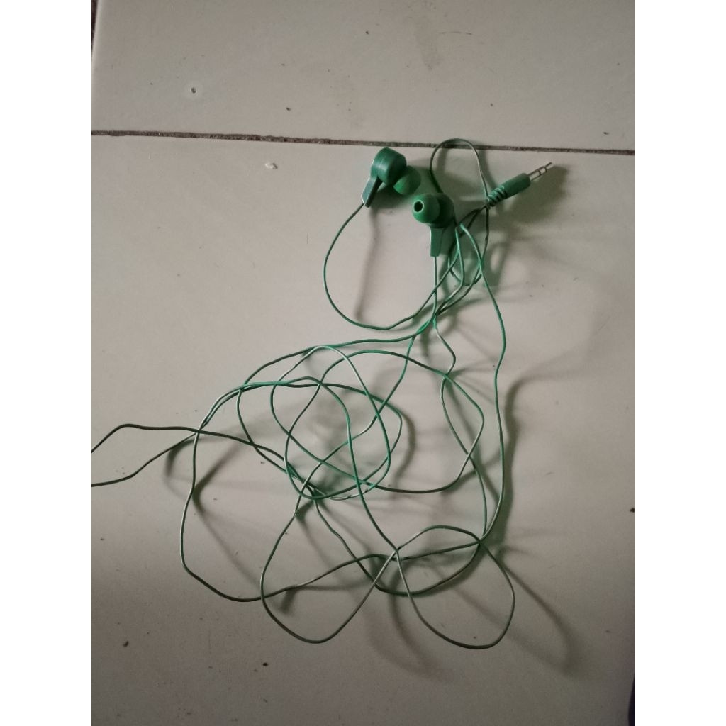 HEADSET MUSIC KABEL PANJANG