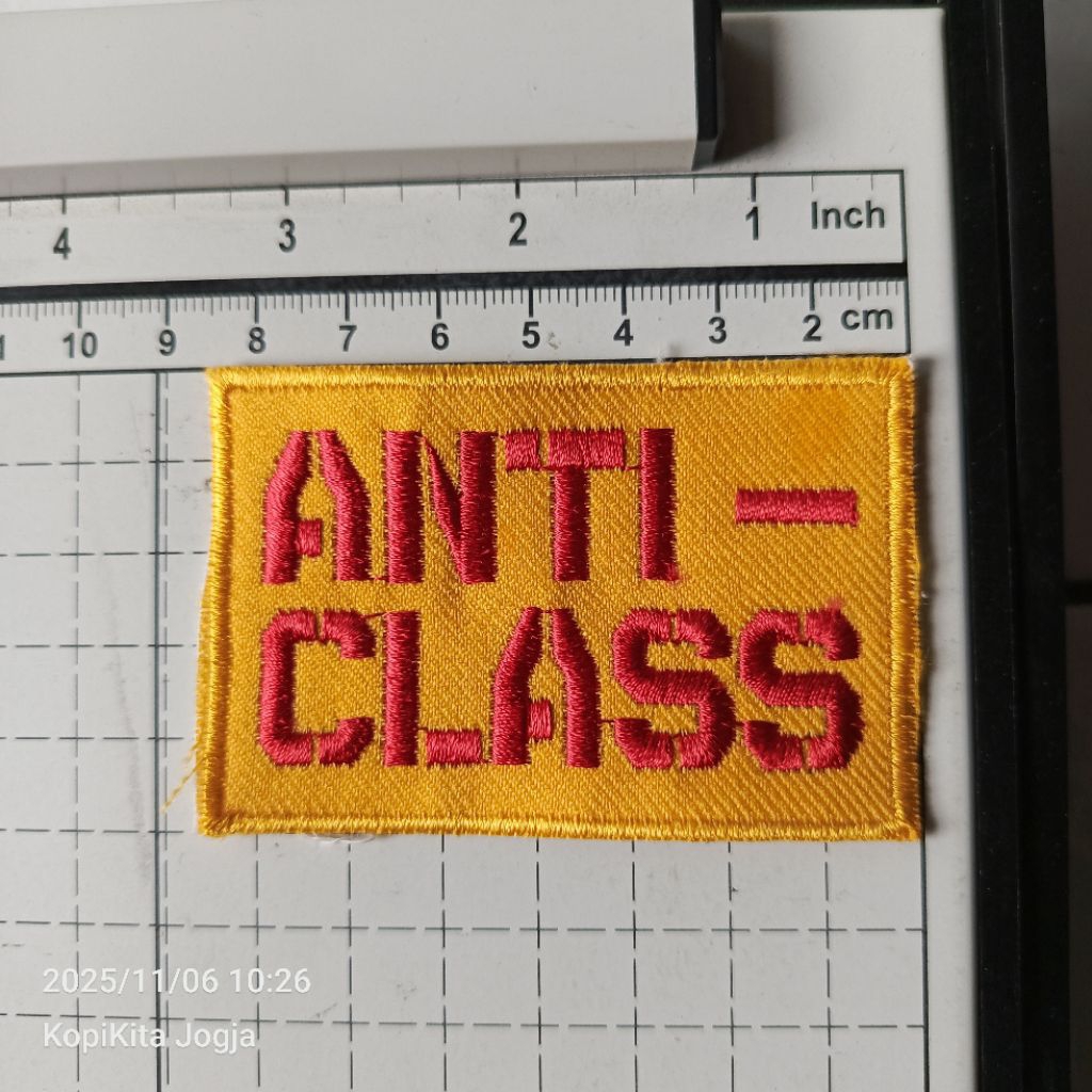 Emblem patch bordir anti class