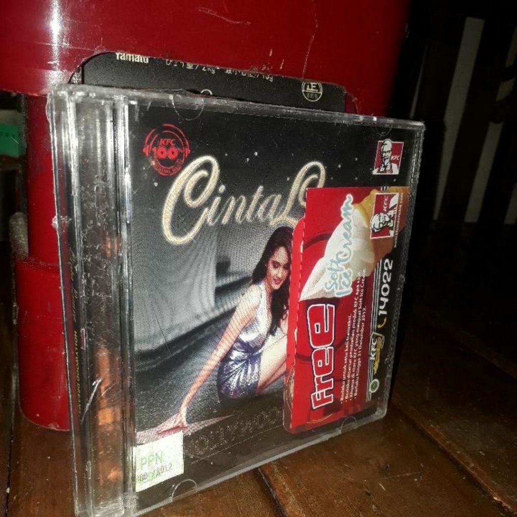 CINTA LAURA _ HOLLYWOOD DREAM