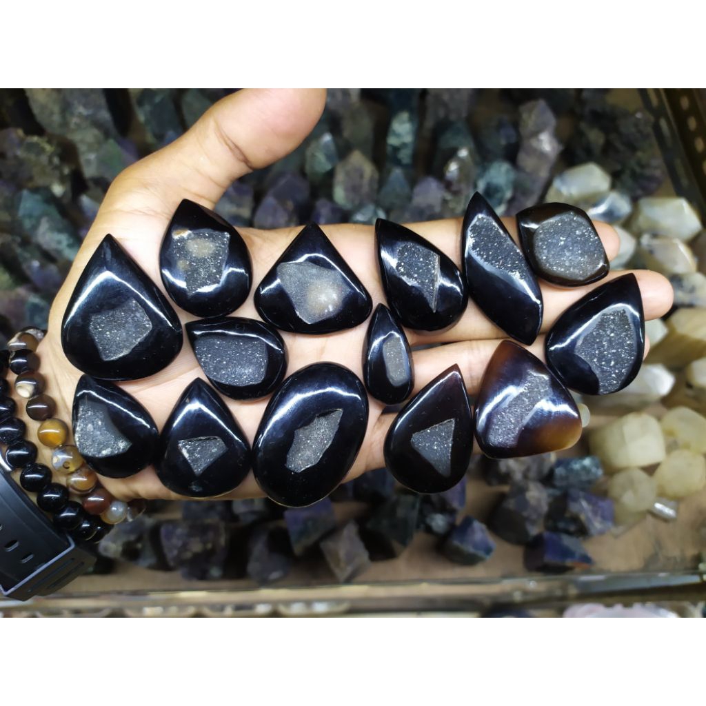 Kristal Black Agate Druzy Sparkling
