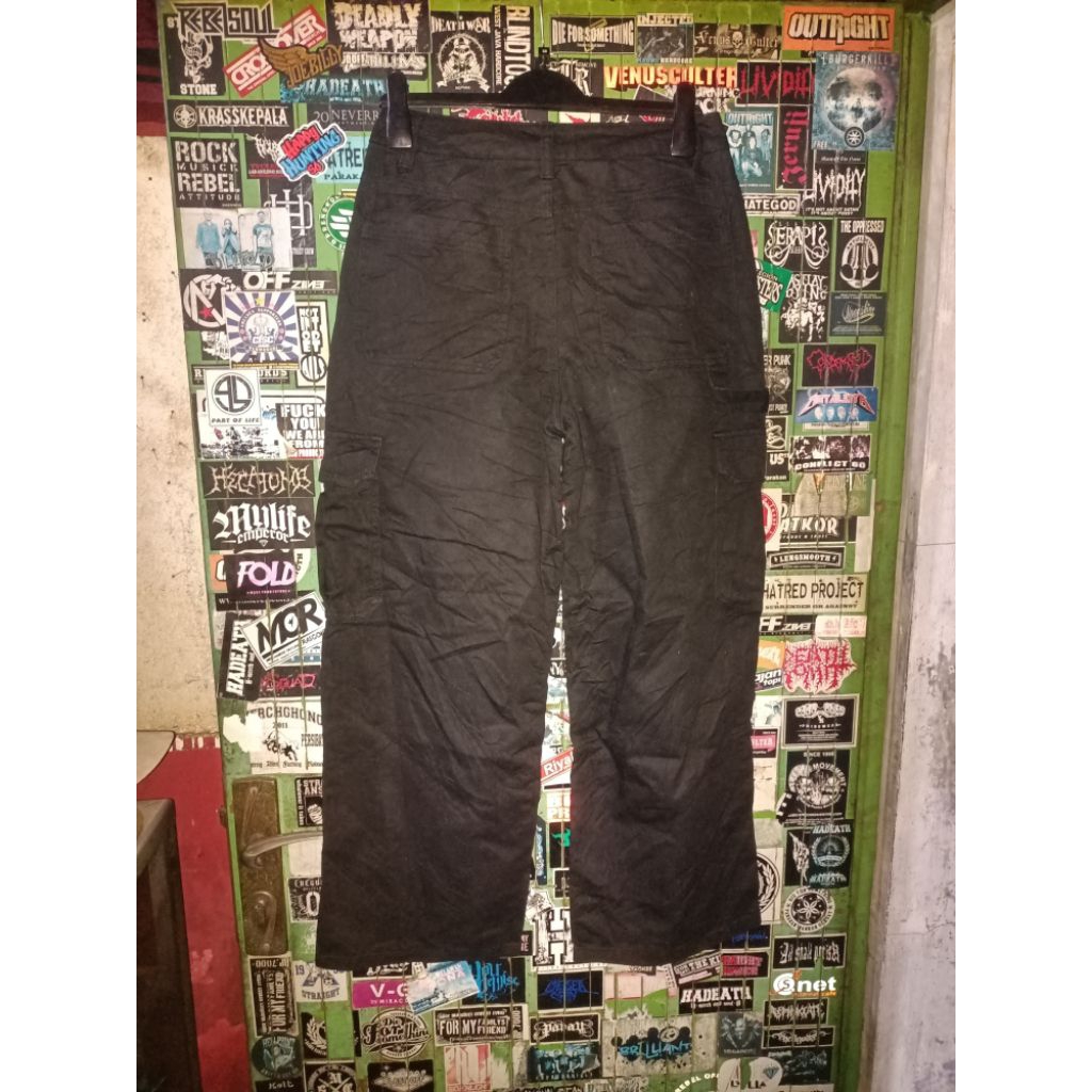 GIORDANO BAGGY CARGO JEANS