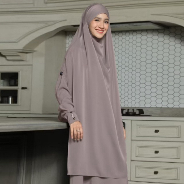 Preloved Sabiya french khimar by lozy hijab