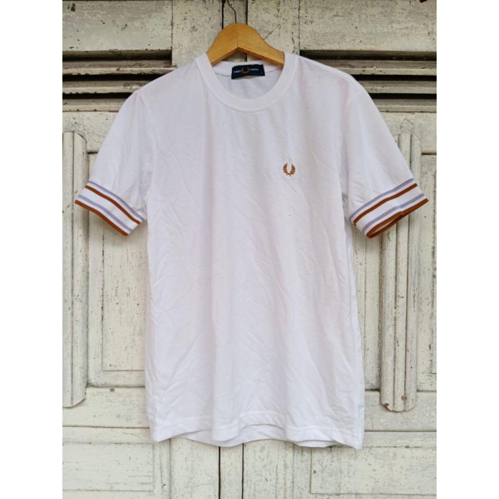 Kaos Fred Perry Ringer Putih