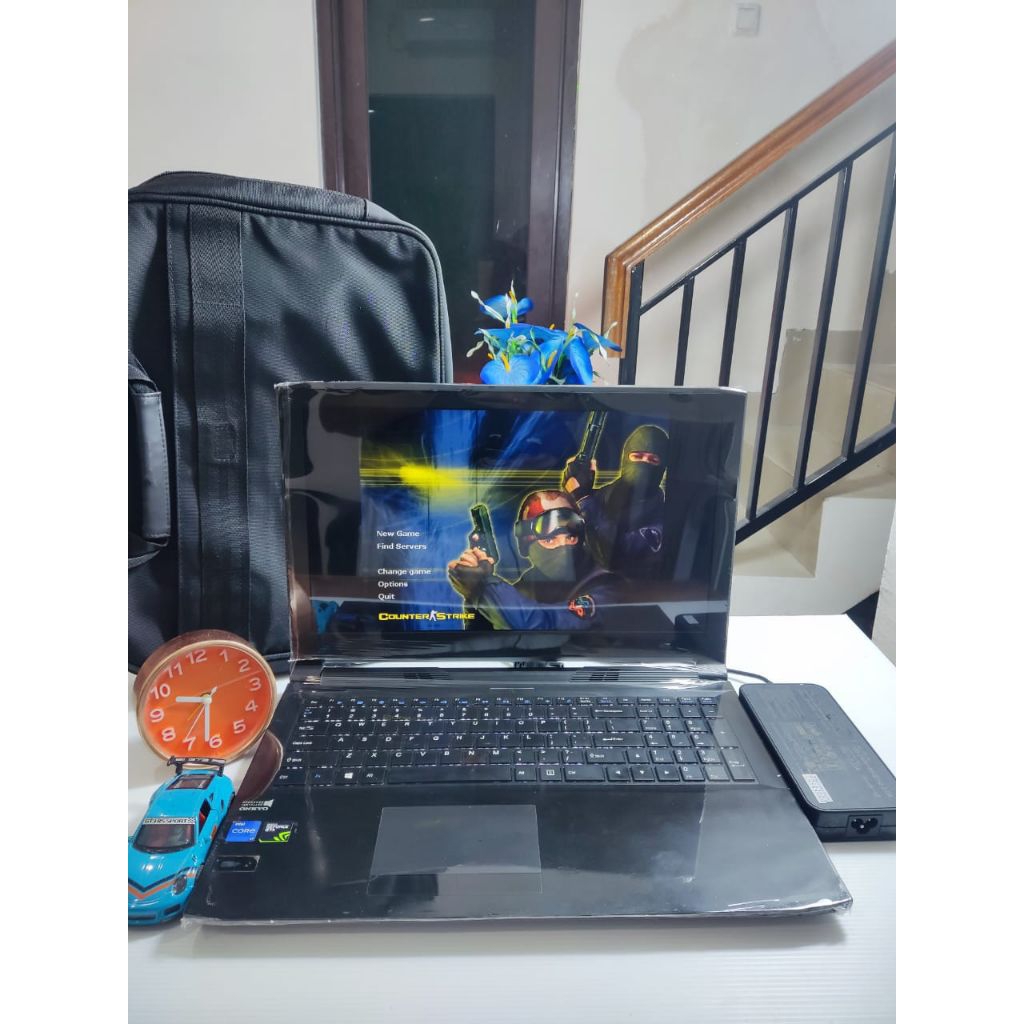 Laptop AFTERSHOCK NVIDIA GTX Core i7 RAM 16Gb SSD 240Gb DUAL VGA