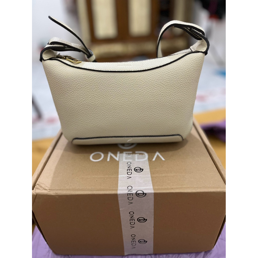 Preloved Oneda Francis Tas Bahu Shoulder Bag Wanita/tas terbaru/tas kekinian/slingbag/tas import/tas