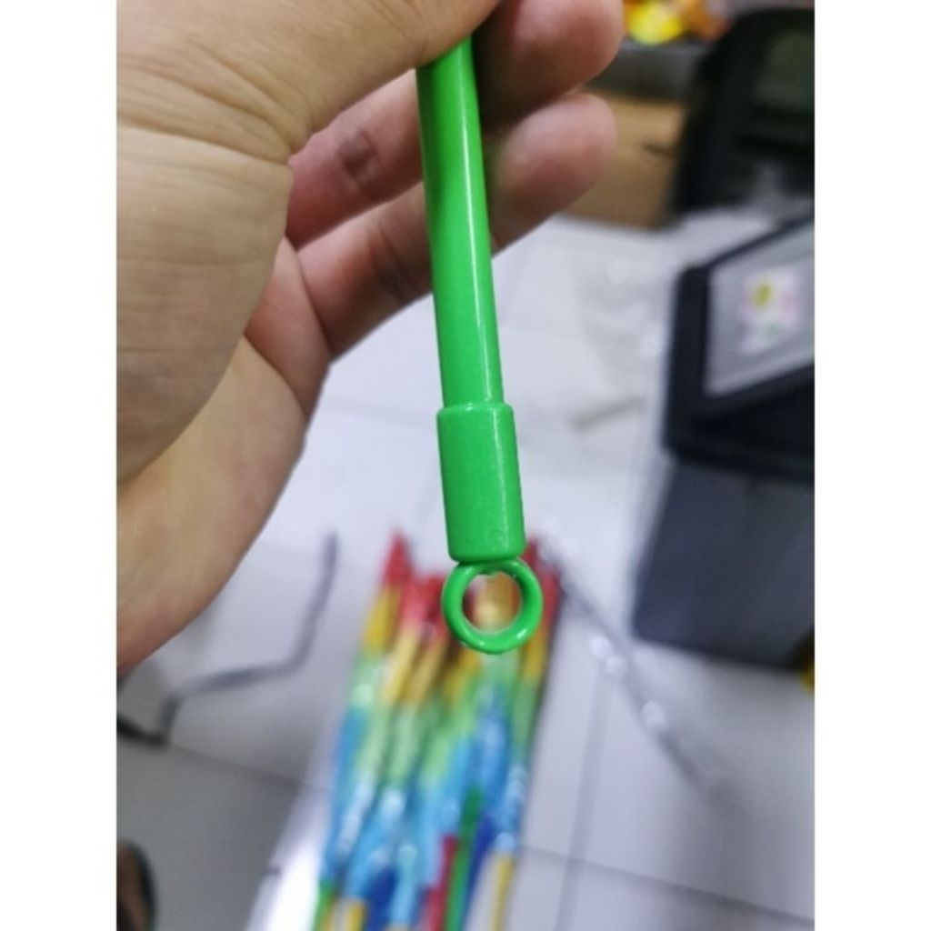 (1Pcs) Kemoceng Plastik Warna Pelangi / Kemoceng Plastik