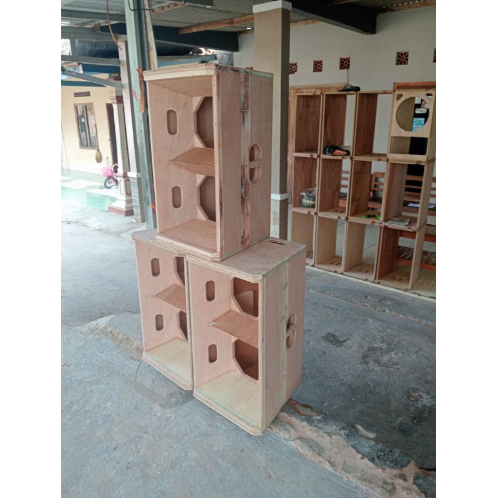 Box speaker 12" model T24