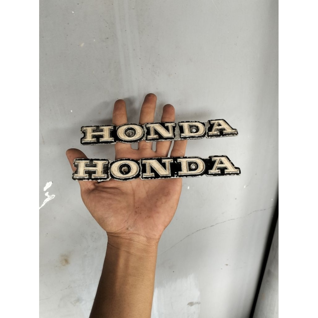 Emblem Tangki cb100 K5 original copotan