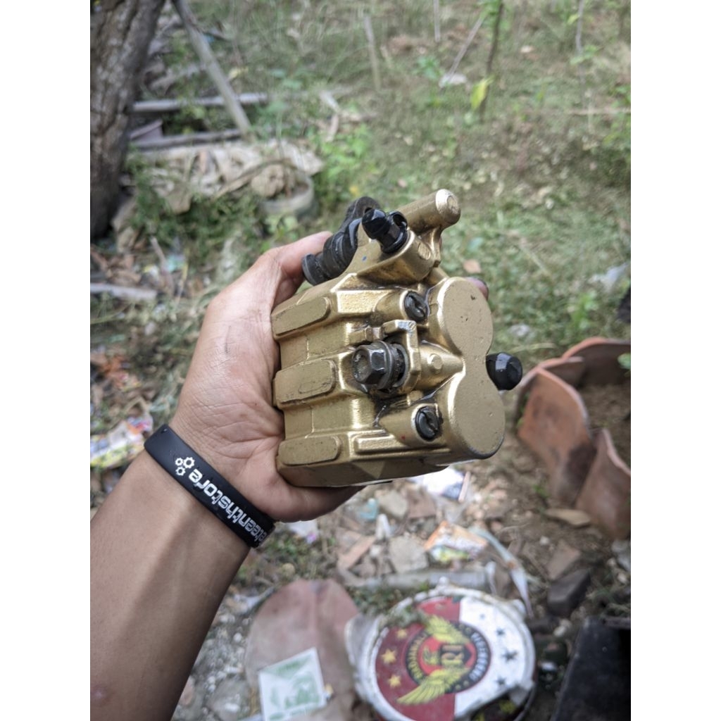 Kaliper depan ORI copotan Supra 125 Supra x 125 Karisma