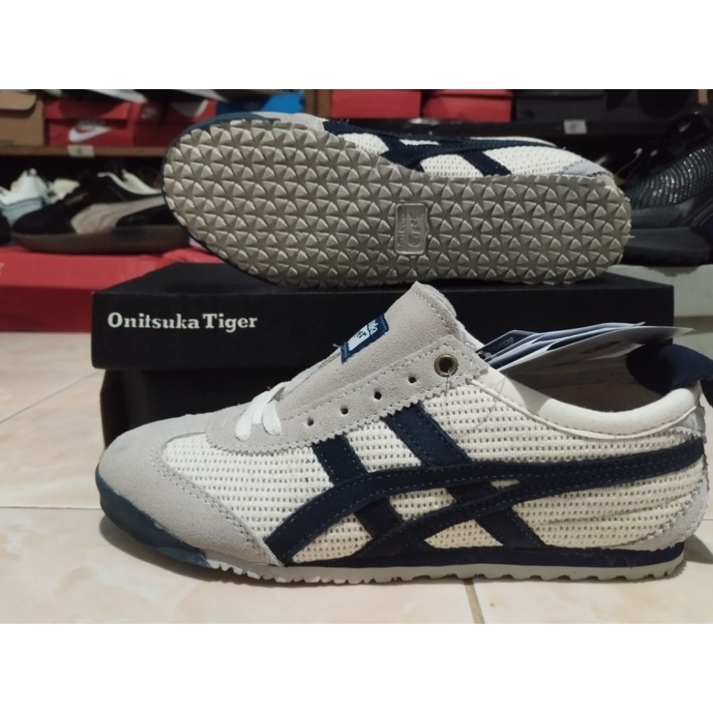 sepatu casual onitsuka tiger high quality size 40