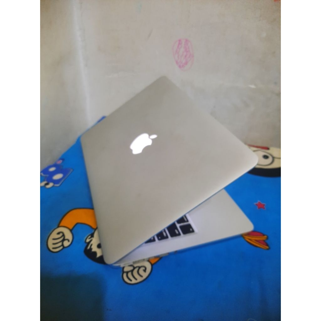 macbook pro retina 2014 8/128 minus