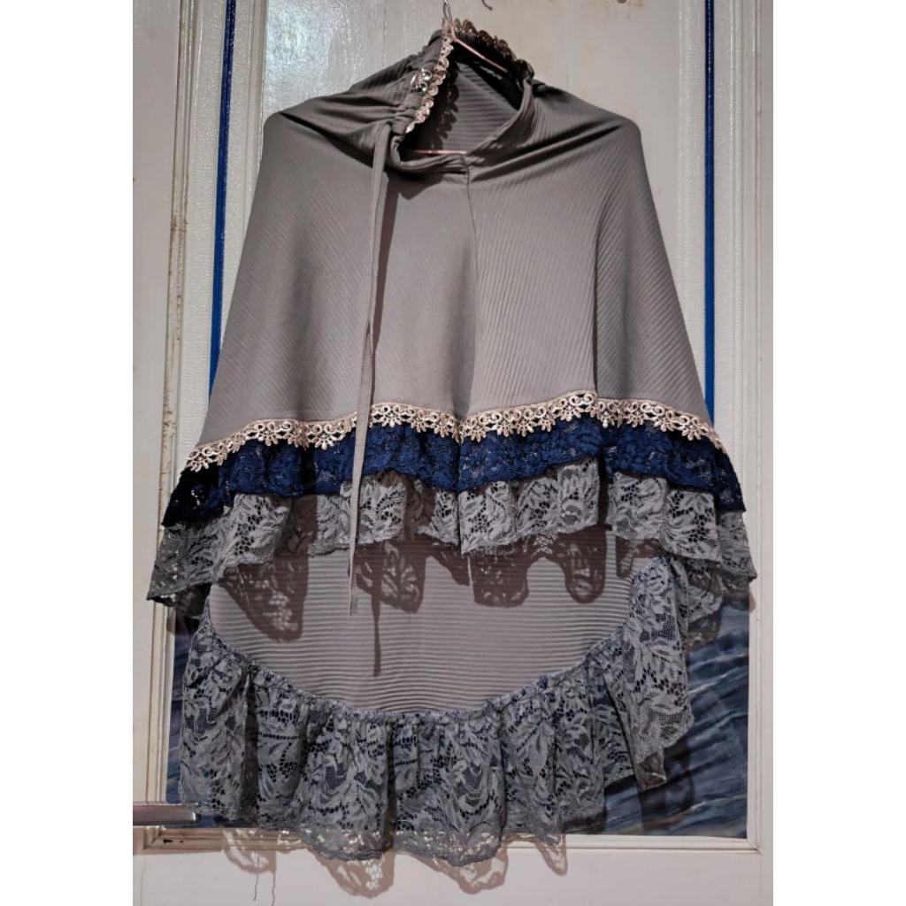 Hijab Instan Bergo tali renda kerut dahi renda tumpuk tiga bahan jersey barbara prisket by Fo