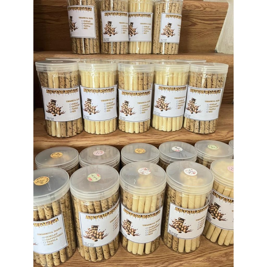 Astor Rolla 400g Astor Rolla coklat vanila cappucino Astor renyah Enak