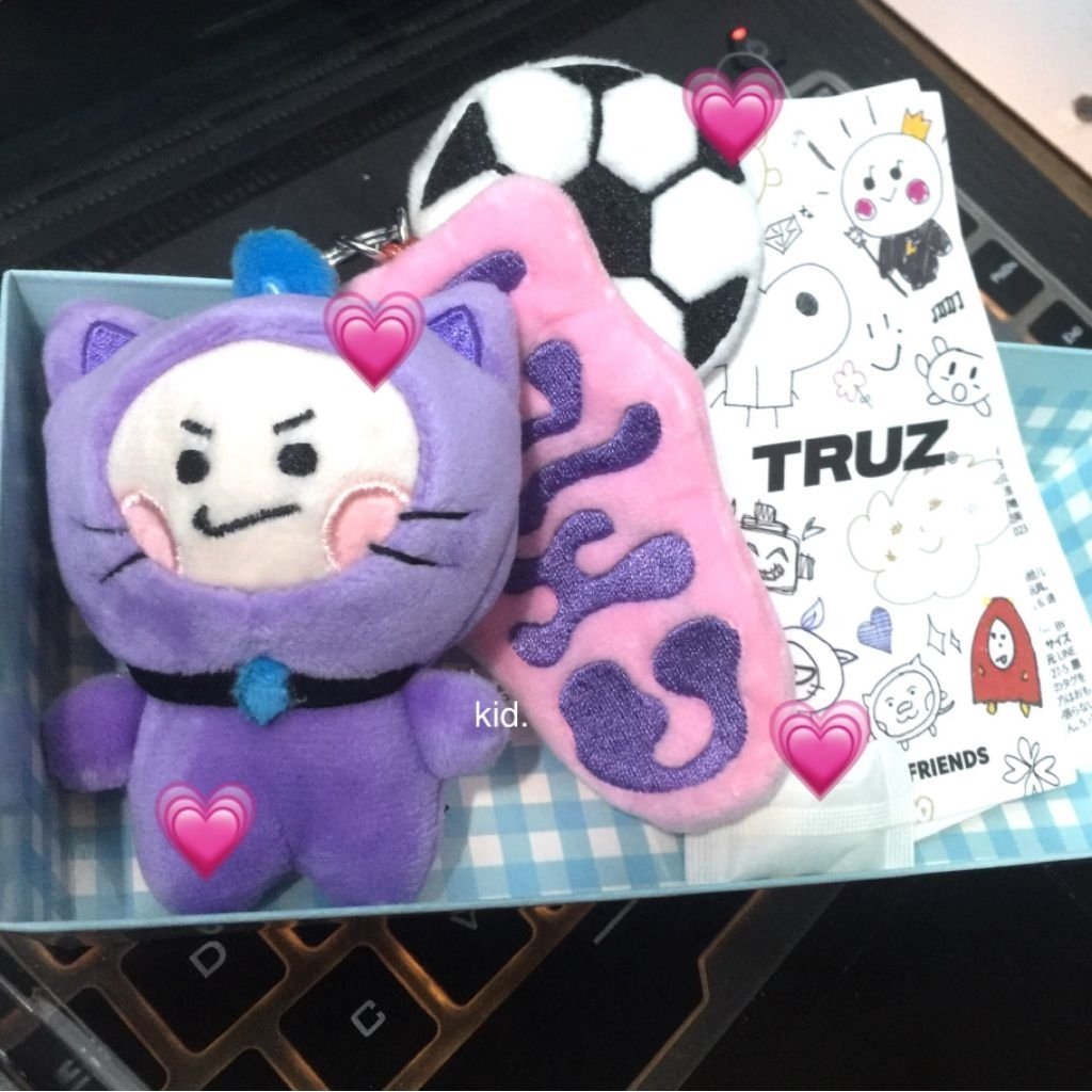 truz impressive keyring chilli