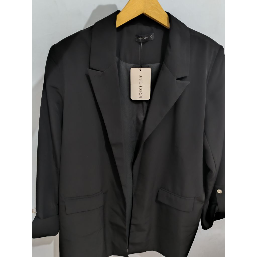 Blazer Office The Executive | Outer Jas kantor wanita hitam polos