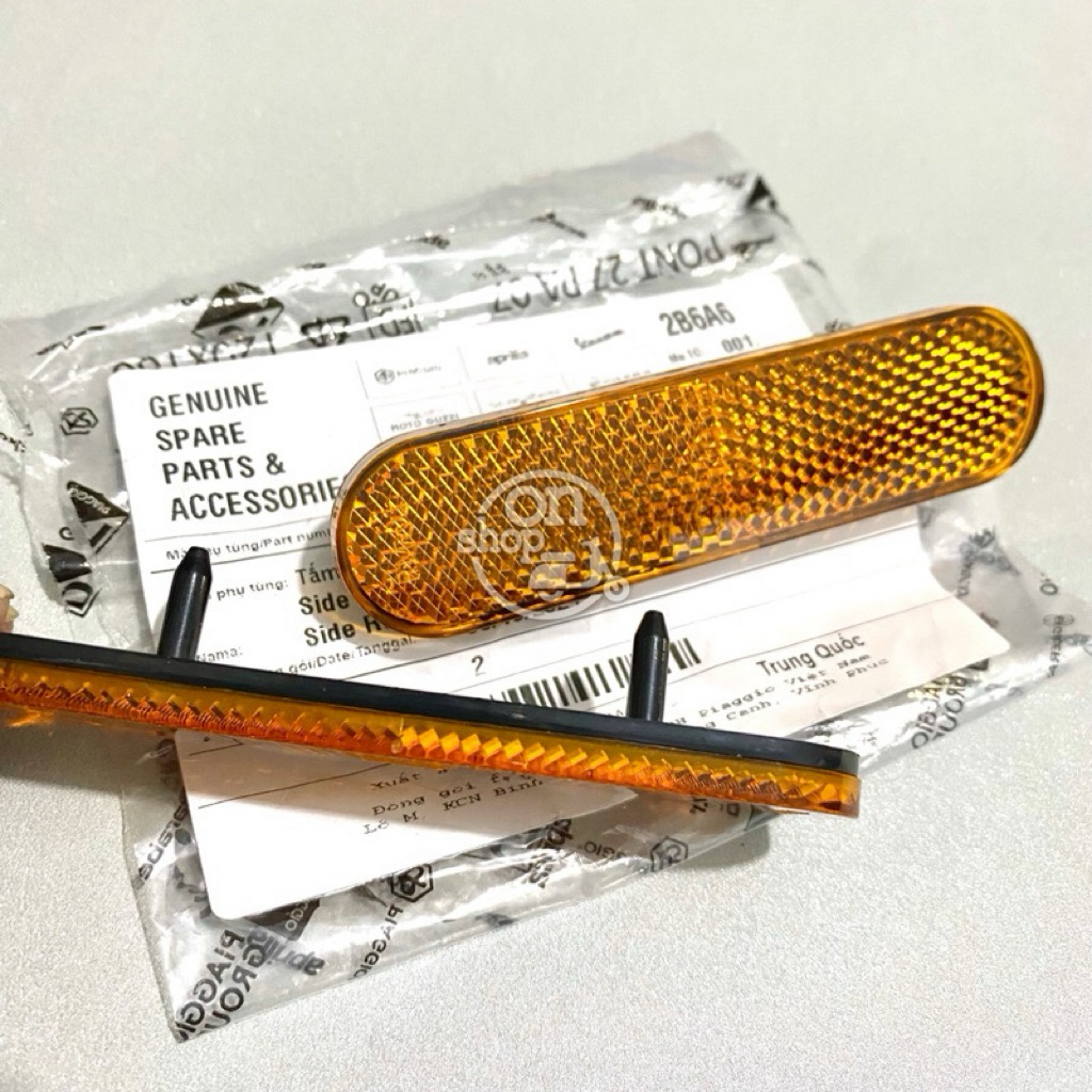 cat eye / mata kucing / reflector original vespa piaggio merah / kuning