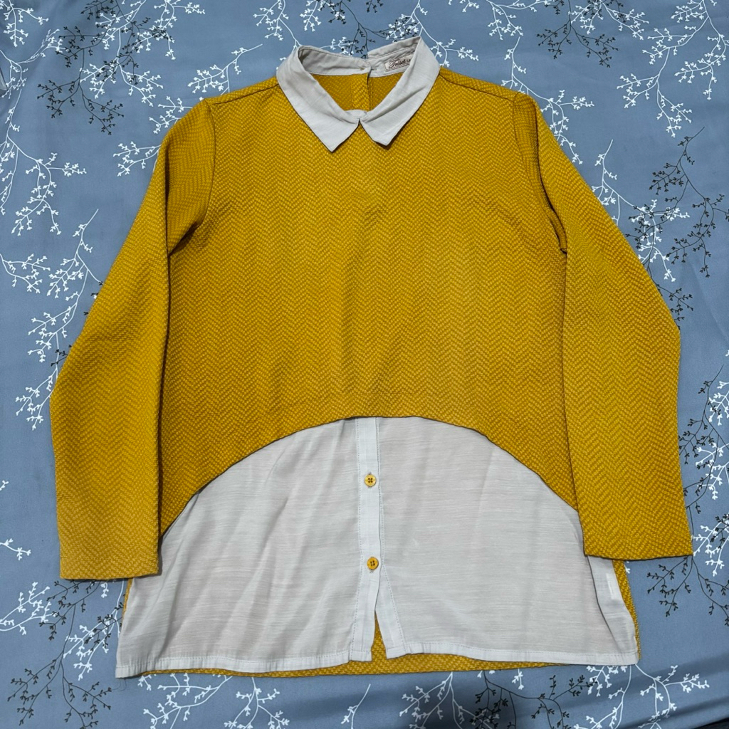Blouse wanita triset