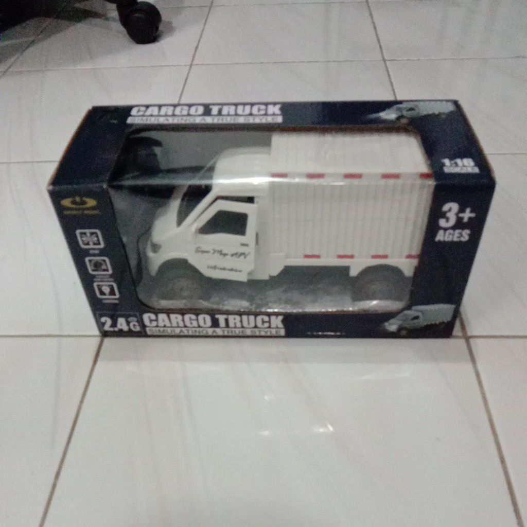 Mainan anak mobil remote control RC cargo truk box apv