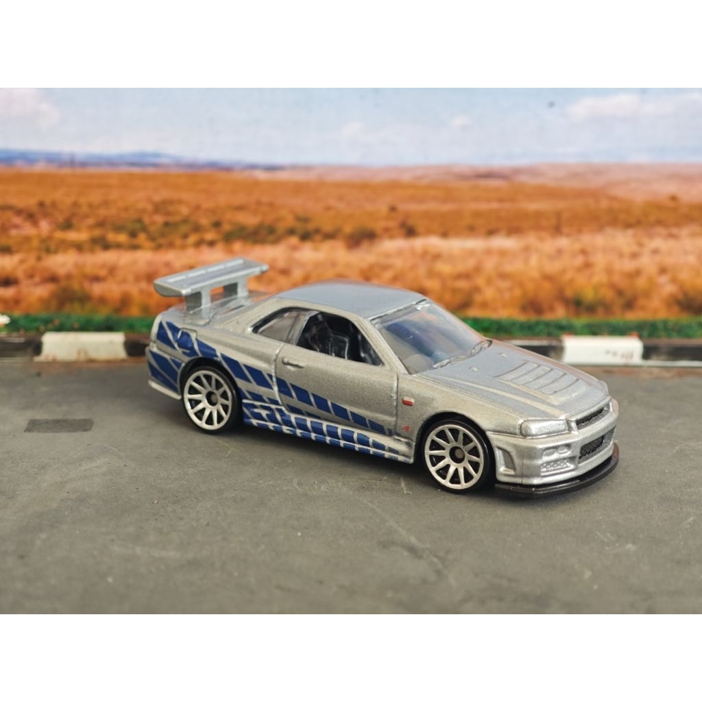 hot wheels nissan skyline R34