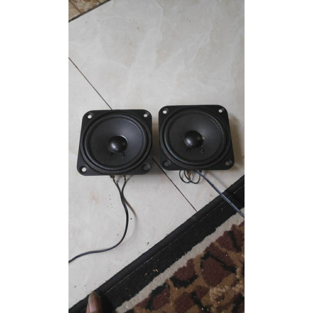 Speaker Aiwa 4 inch Middle Bekas Compo
