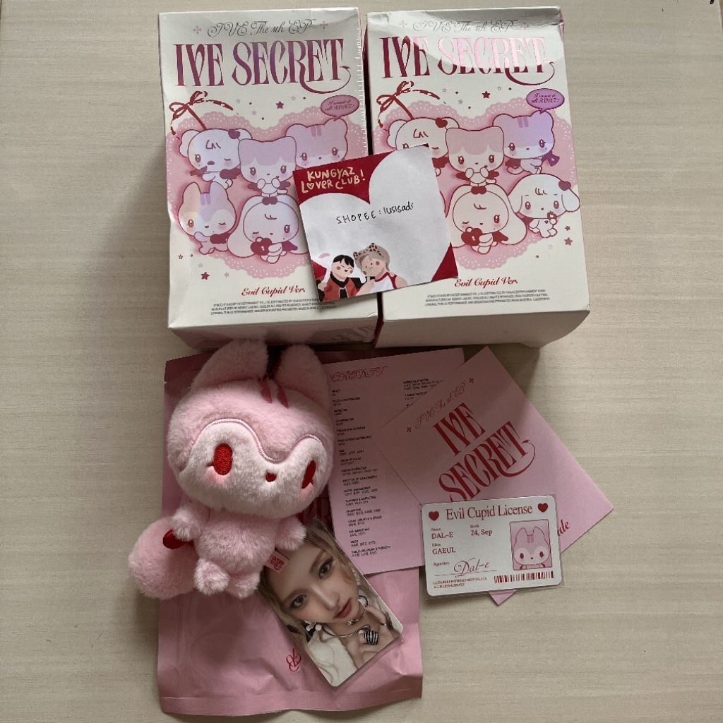 IVE SECRET 4th Mini Album - Evil Cupid Version