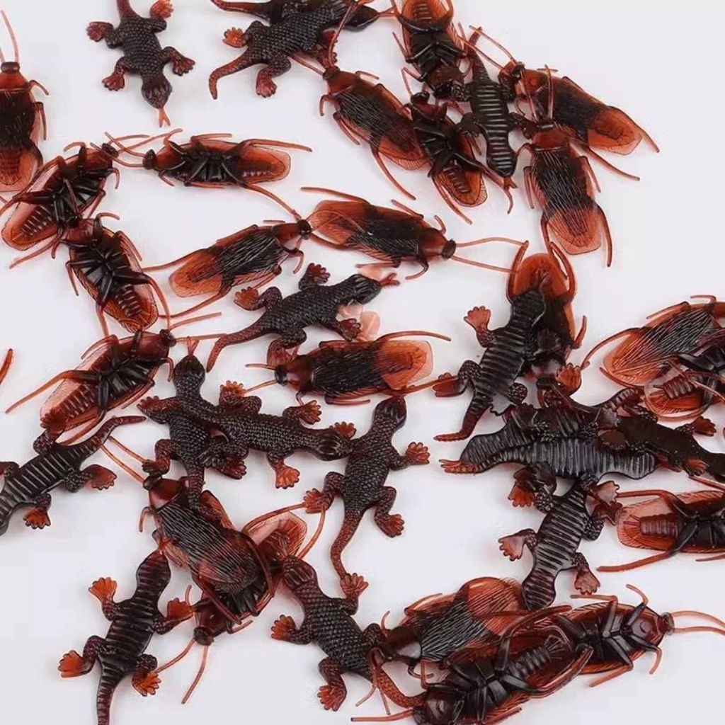 {PK} Kecoa Mainan Usil Jahil / Mainan Gag Prank Toy Karet Serangga Lalat Kecoa Cacing Belatung Kalaj