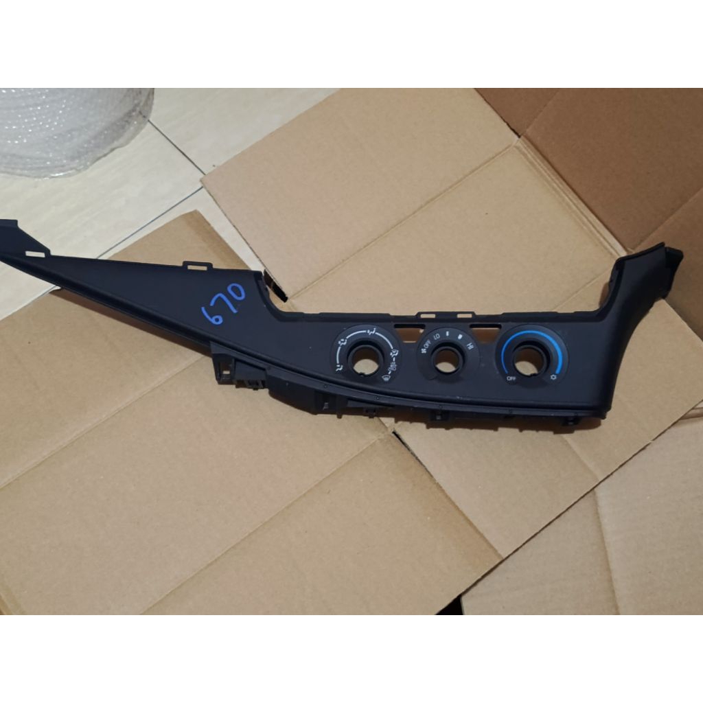 Panel AC Innova Reborn type-Tipe G Original