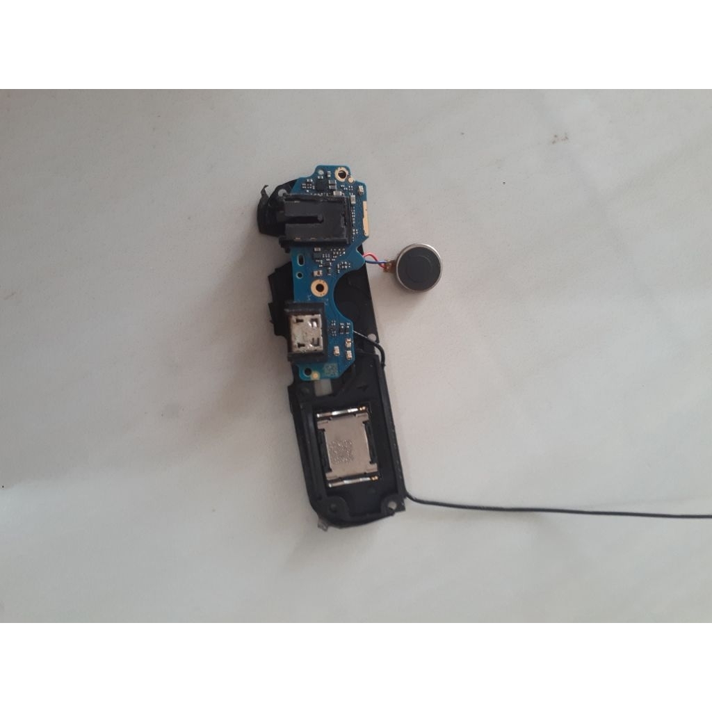 Bot Bawah Hp Itel Vision 3 S661L Ori cabutan Normal OK