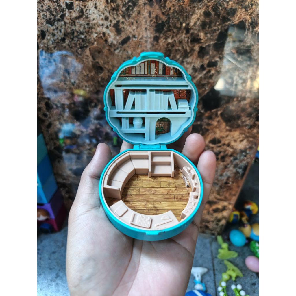 diorama figure play set by apolo