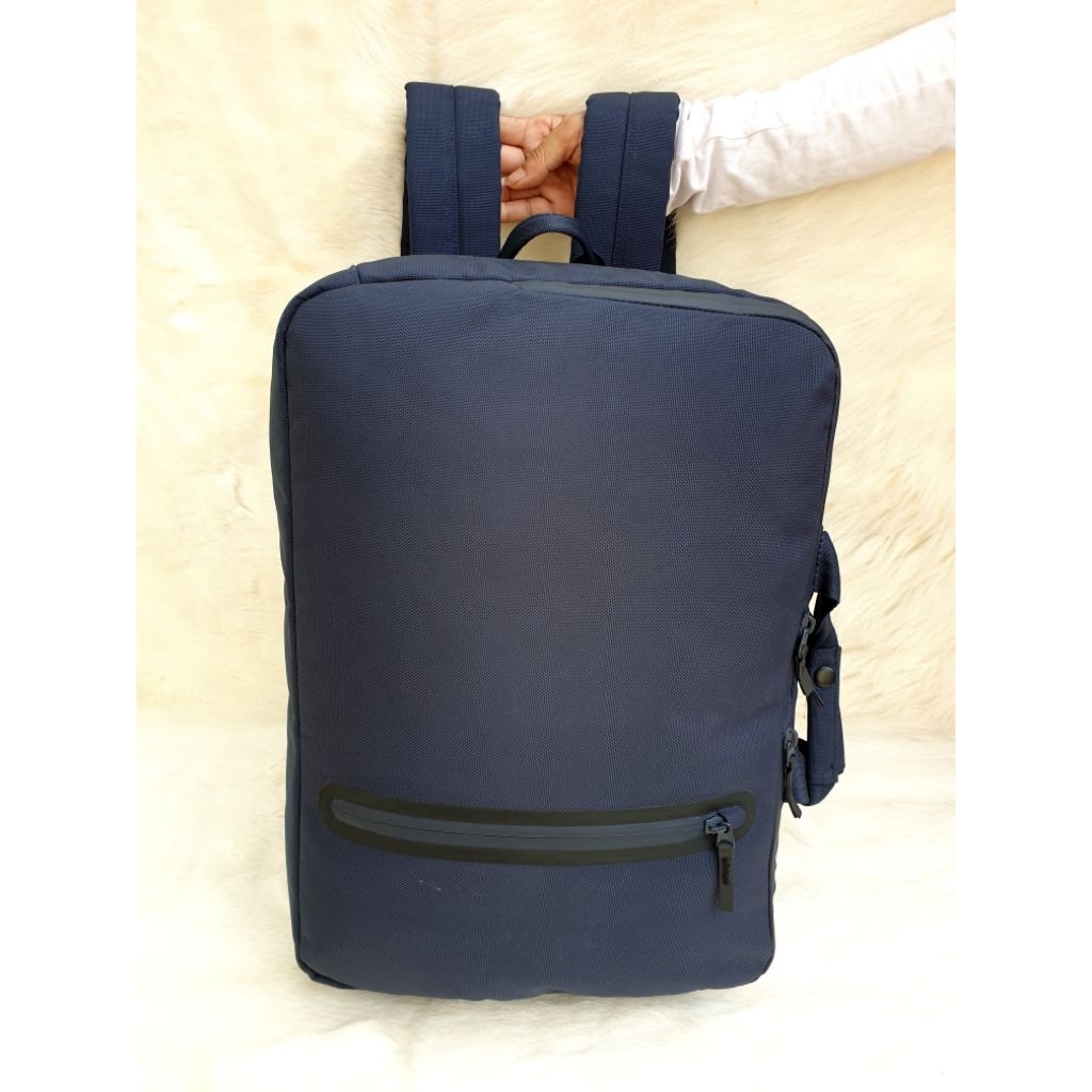 Tas Ransel Uniqlo Pria Wanita Kanvas Navy Ransel Selempang Handbag