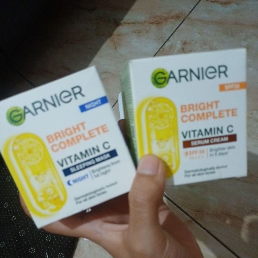 Garnier cream vit c day and night