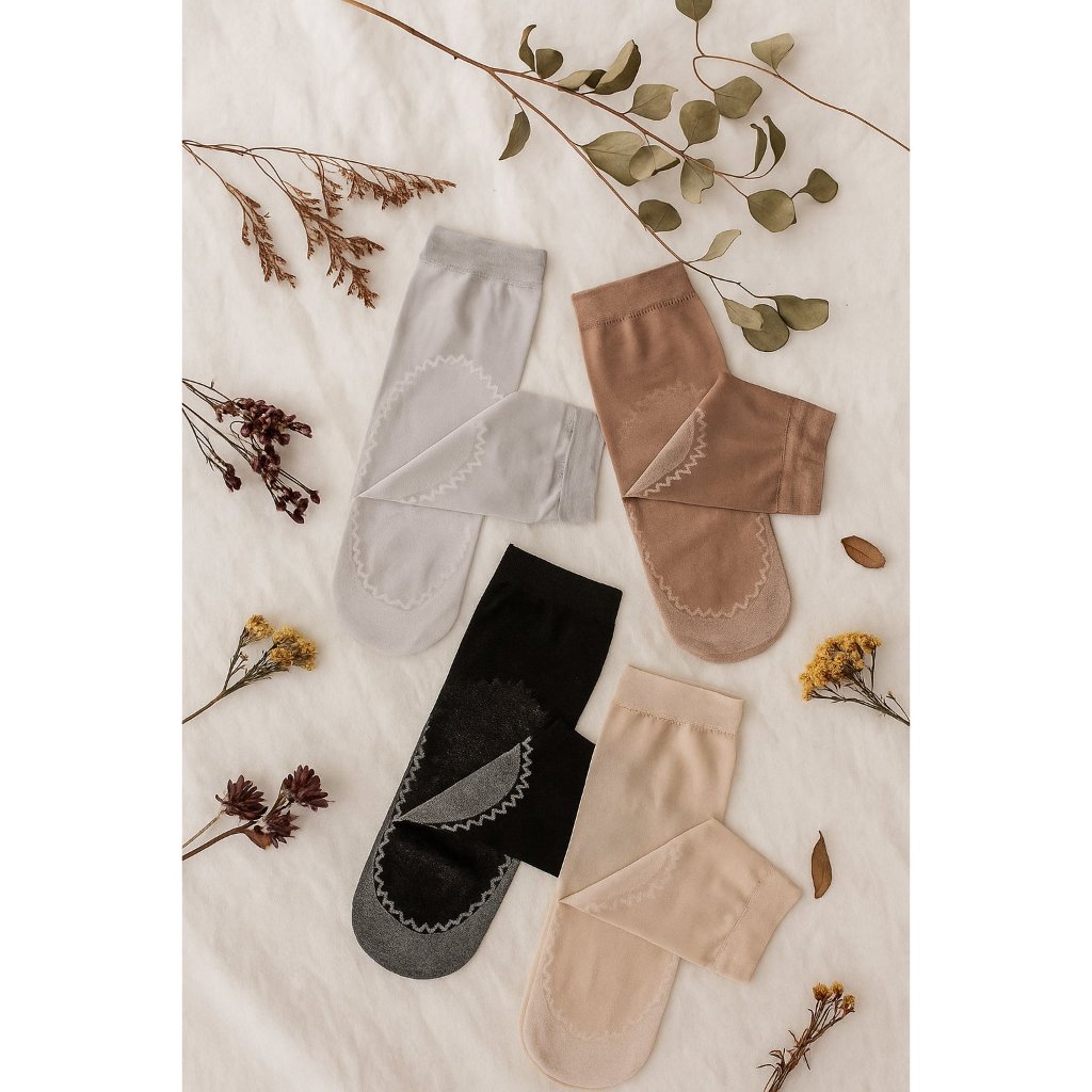 Kaos Kaki Wanita Transparan Pendek