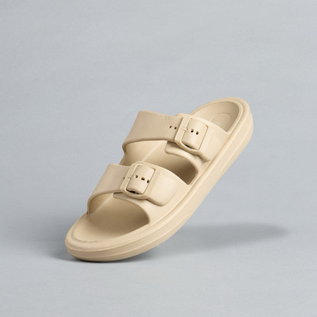 New! Max Fashions Sandal Buckle Accent Slip-On Slides size 37