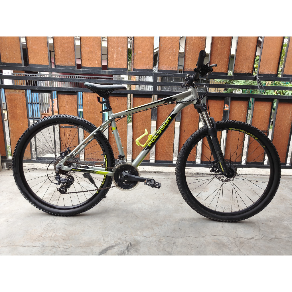 Sepeda MTB Polygon Cascade 3 2022, 27,5inch. like new