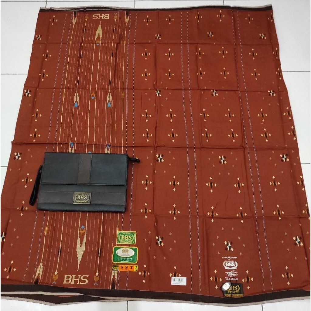 SARUNG BHS SST GOLD SUTRA SPUNSILK 210