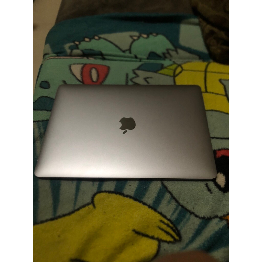 Macbook Pro 2017 13” ( Second)