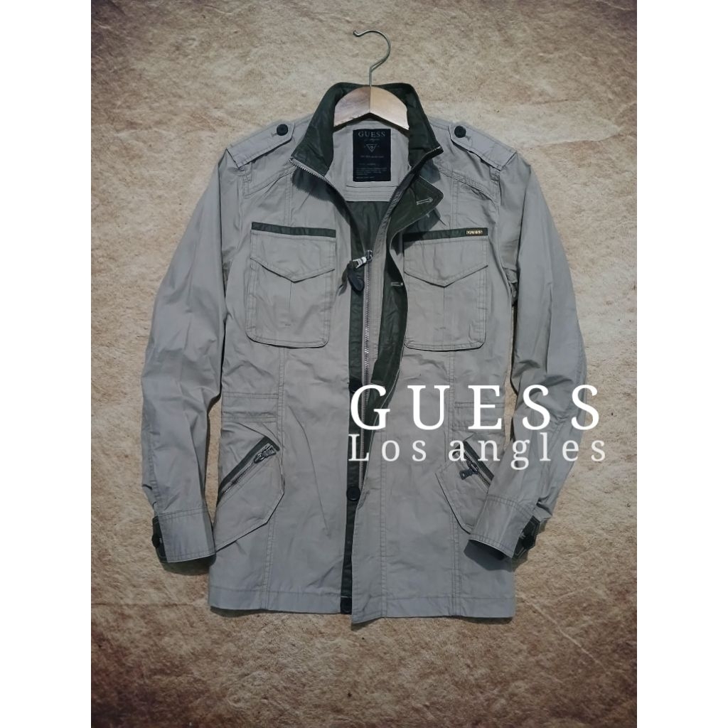Jaket field GUESS bahan coated anti bara bekas pakai